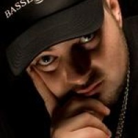 Basstard – Ein Rapper auf Ebay