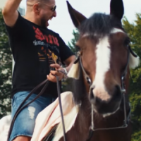 Welt-Pferdetag – Wenn Rapper reiten