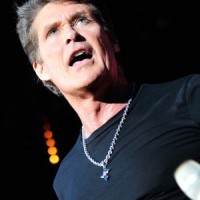 David Hasselhoff – The Hoff covert The Jesus And Mary Chain