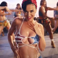 Katy Perry – Der neue Song "Woman's World"