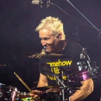 Nach zwei Jahren – Foo Fighters werfen Josh Freese raus
