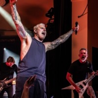 Metalsplitter – System Of A Down verschenken Tickets