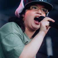 Lola Young – Rückzug nach Bühnenkollaps