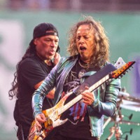 M72 World Tour – Metallica covern AC/DC