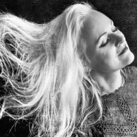 Liv Kristine Espanaes