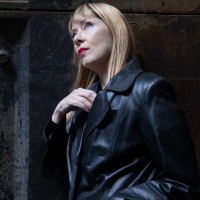 Suzanne Vega