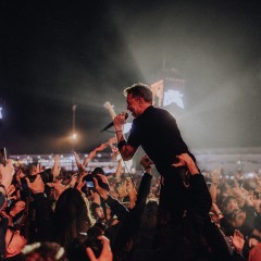Rise Against.