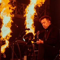 Rise Against.