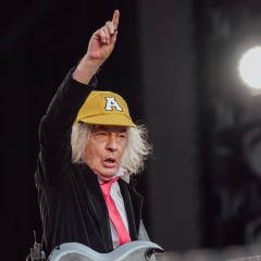Angus Young.