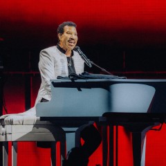 Lionel Richie.