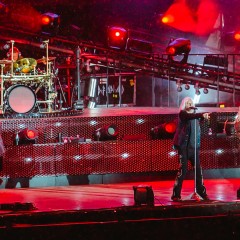 Def Leppard.