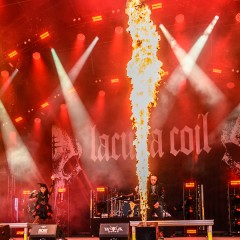 Lacuna Coil.