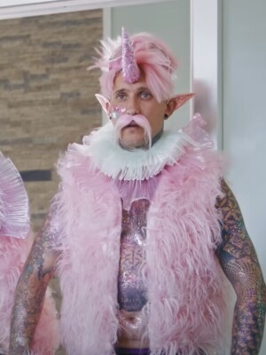 257ers: Einhorn-Rodeo mit Electric Callboy