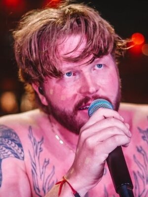 Doubletime: Finch kumpelt mit Wagenknecht