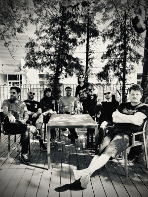 Crippled Black Phoenix: "Ravenettes" kündigt Album an