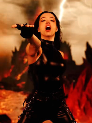 Arch Enemy: Neue Sängerin, neuer Song und Tourtermine