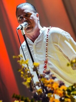 "Easy": Mike Patton covert Faith No More