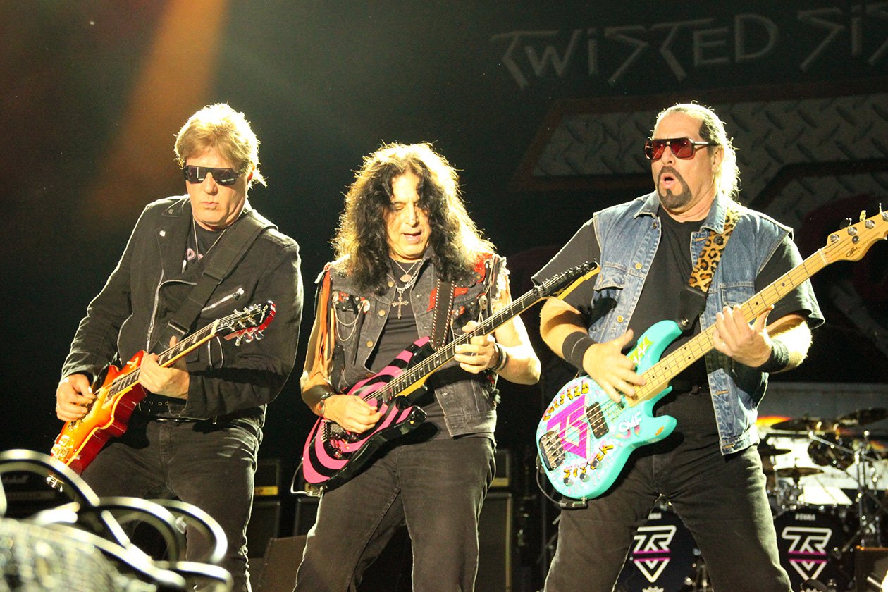 Группа twisted sister